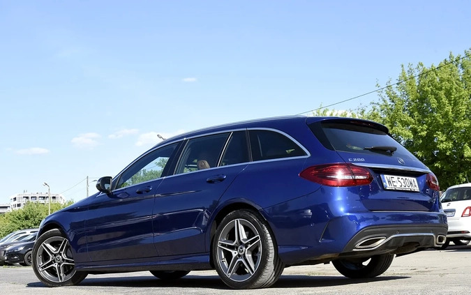Mercedes-Benz Klasa C cena 138988 przebieg: 86000, rok produkcji 2019 z Knurów małe 562